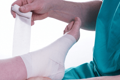 Como curar un esguince de tobillo