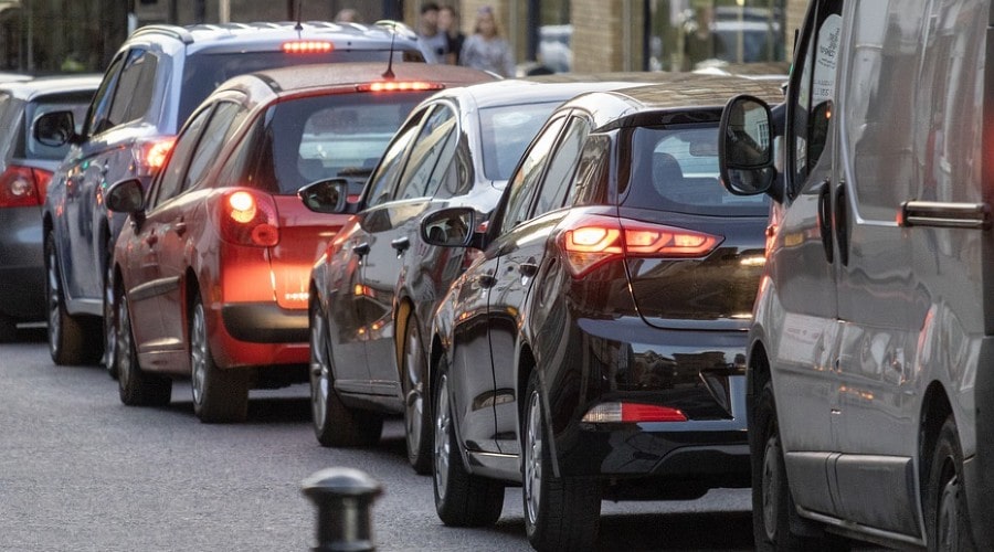 Localizar multas y comprar repuestos para coche